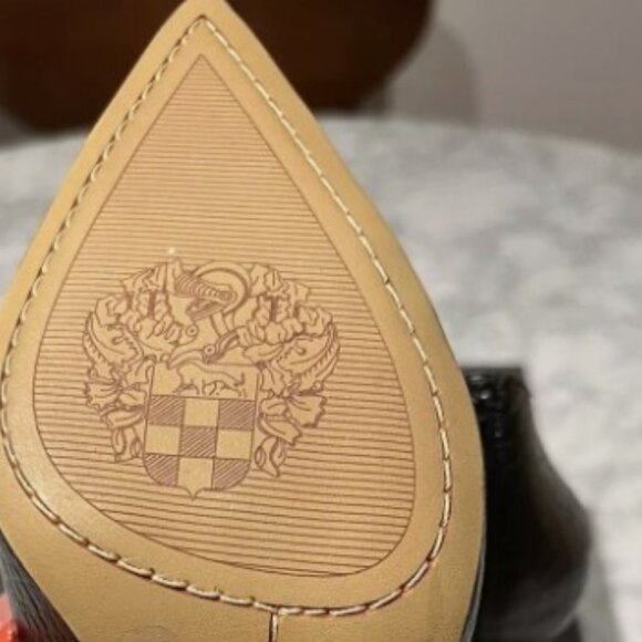 Vince Camuto Avaden Black Crocodile Pumps, 7 - Picture 10 of 12